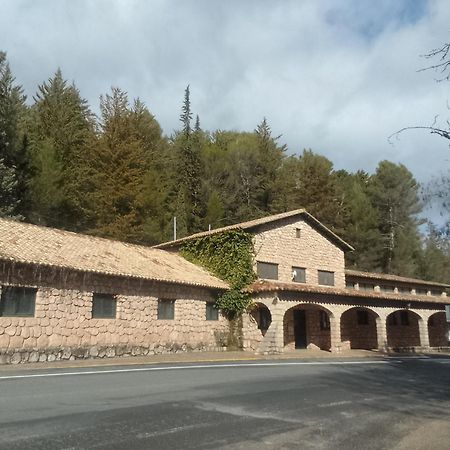 קוטו ריוס Albergue Ruta Rio Borosa מראה חיצוני תמונה